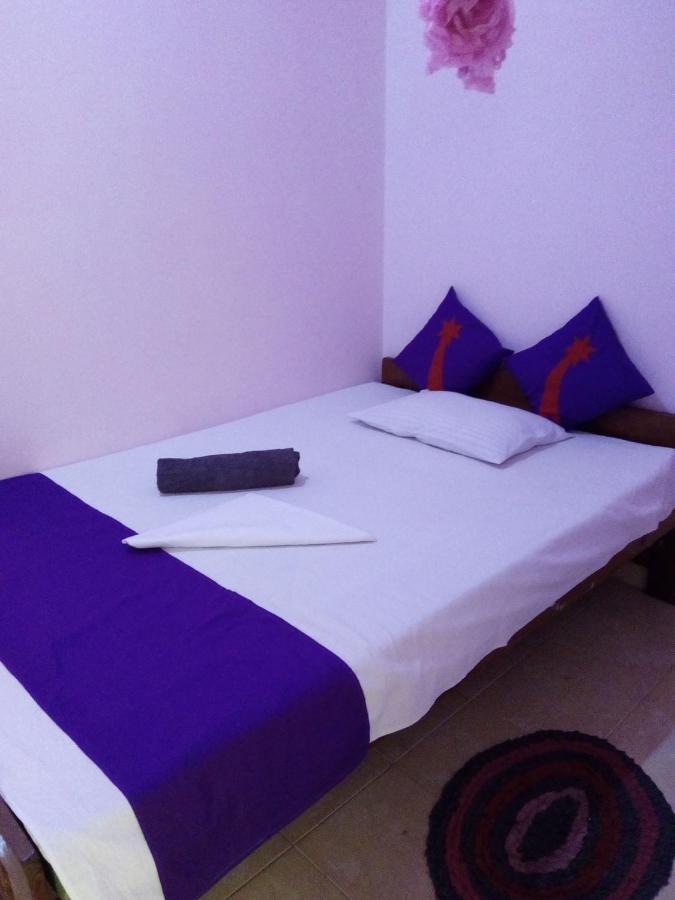 קנדי Evening Star Guest Inn מראה חיצוני תמונה